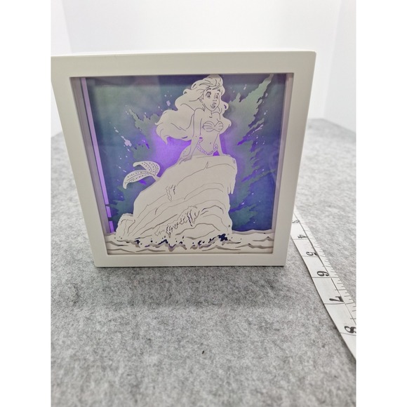 Disney The Little Mermaid Light Box UKONIC Diorama Ariel On A Rock Works Charger - Picture 10 of 10